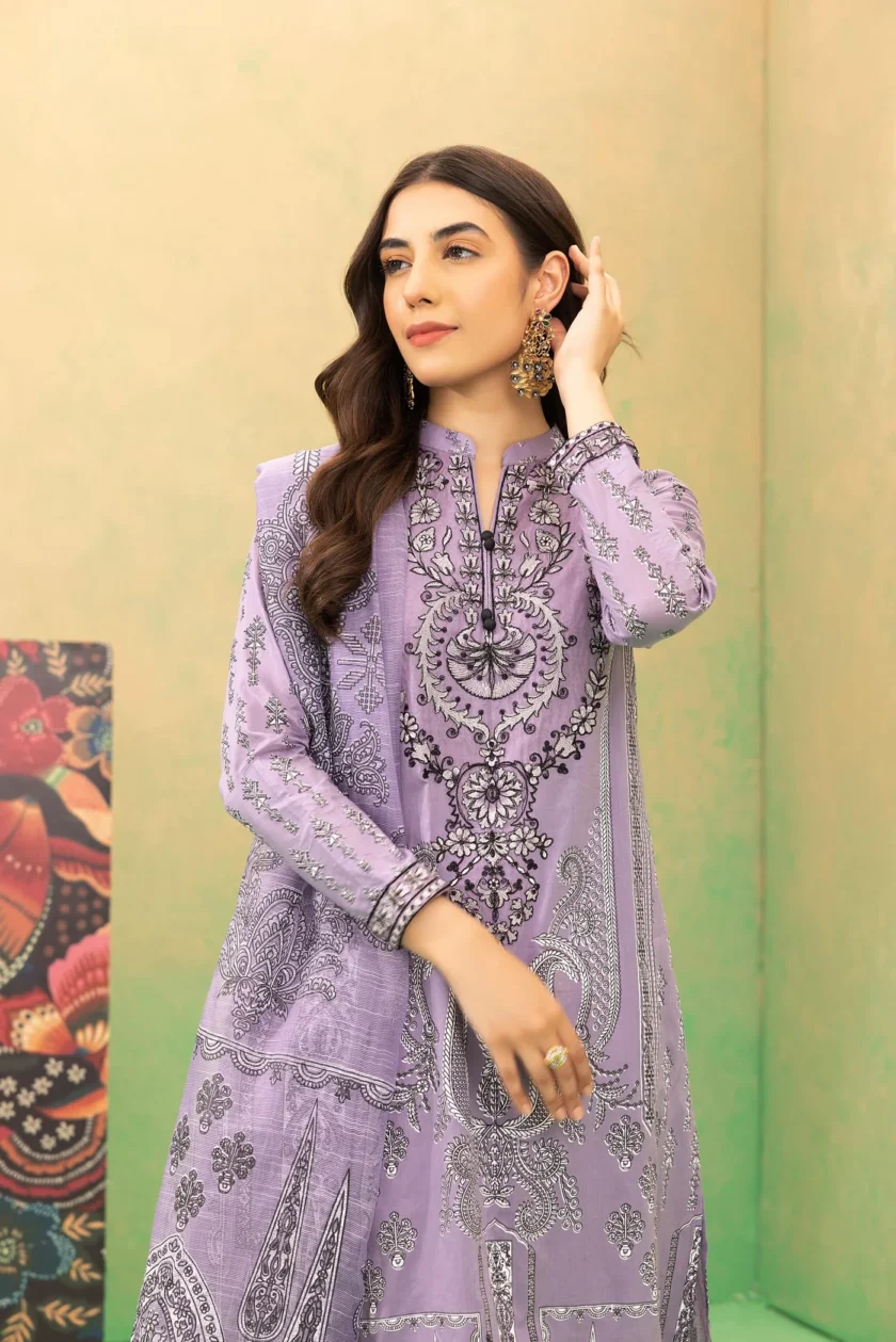 Taana Baana 3 Piece Mauve Embroidered Unstitched Lawn Dress - Image 2