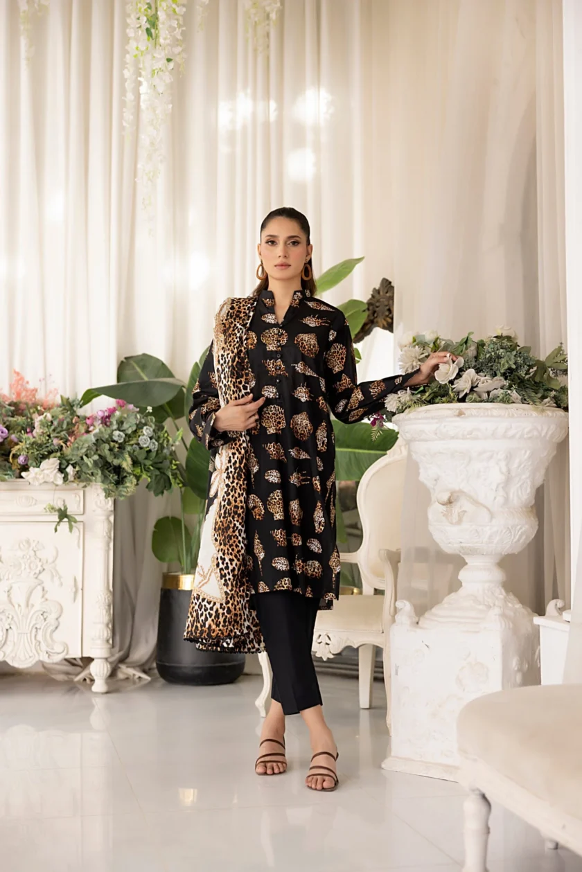 Unstitched 3Pc Printed Lawn Dress By Regalia Salina03 - Image 3