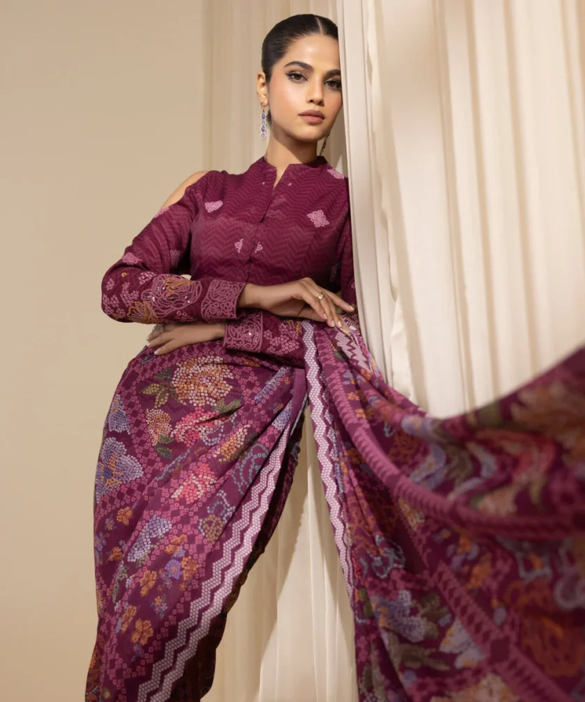 Unstitched Embroidered Chiffon Saree by Sapphire - Image 3