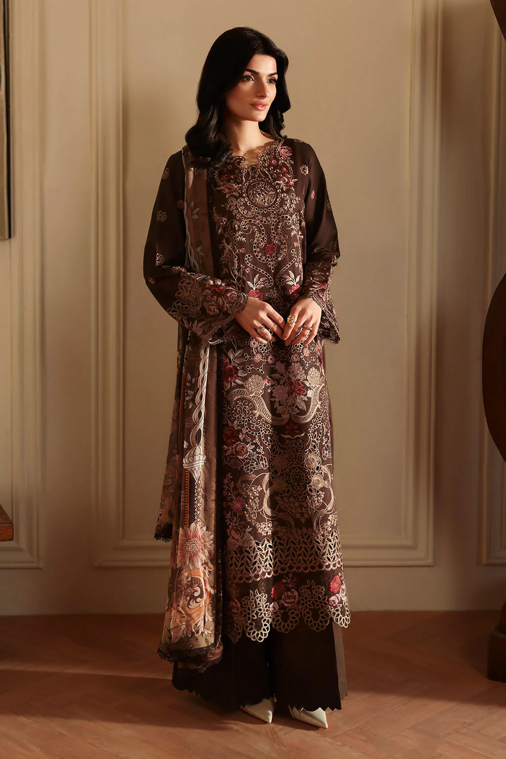 Unstitched 3Pc Embroidered Luxury Lawn Dress Ramsha Andaaz 1303
