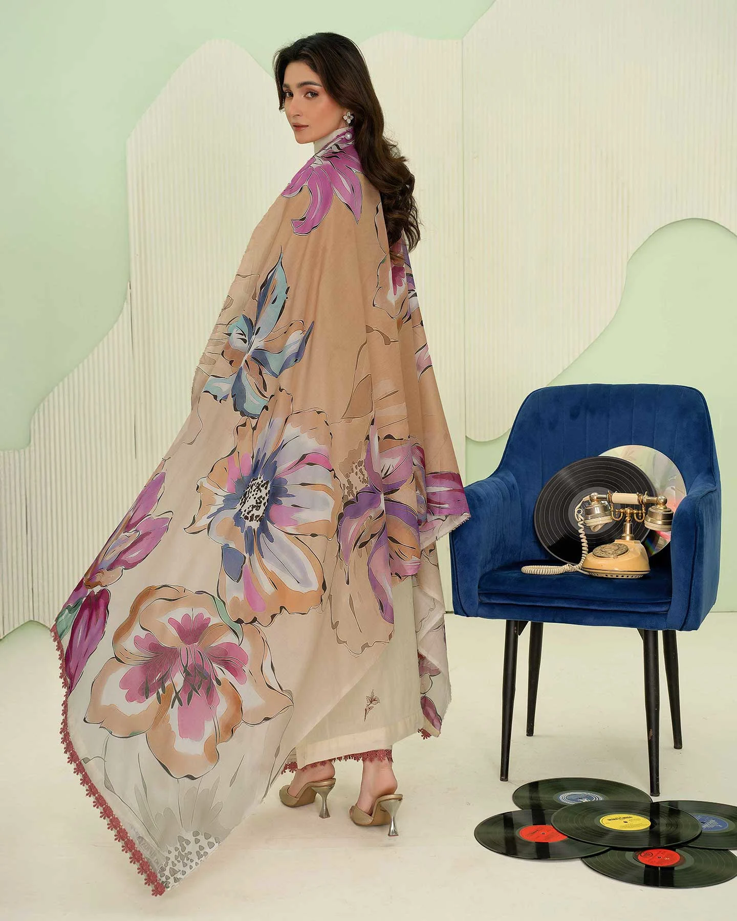 Unstitched 3Pc Premium Embroidered Lawn Dress Aalaya Signature D-06 - Image 3