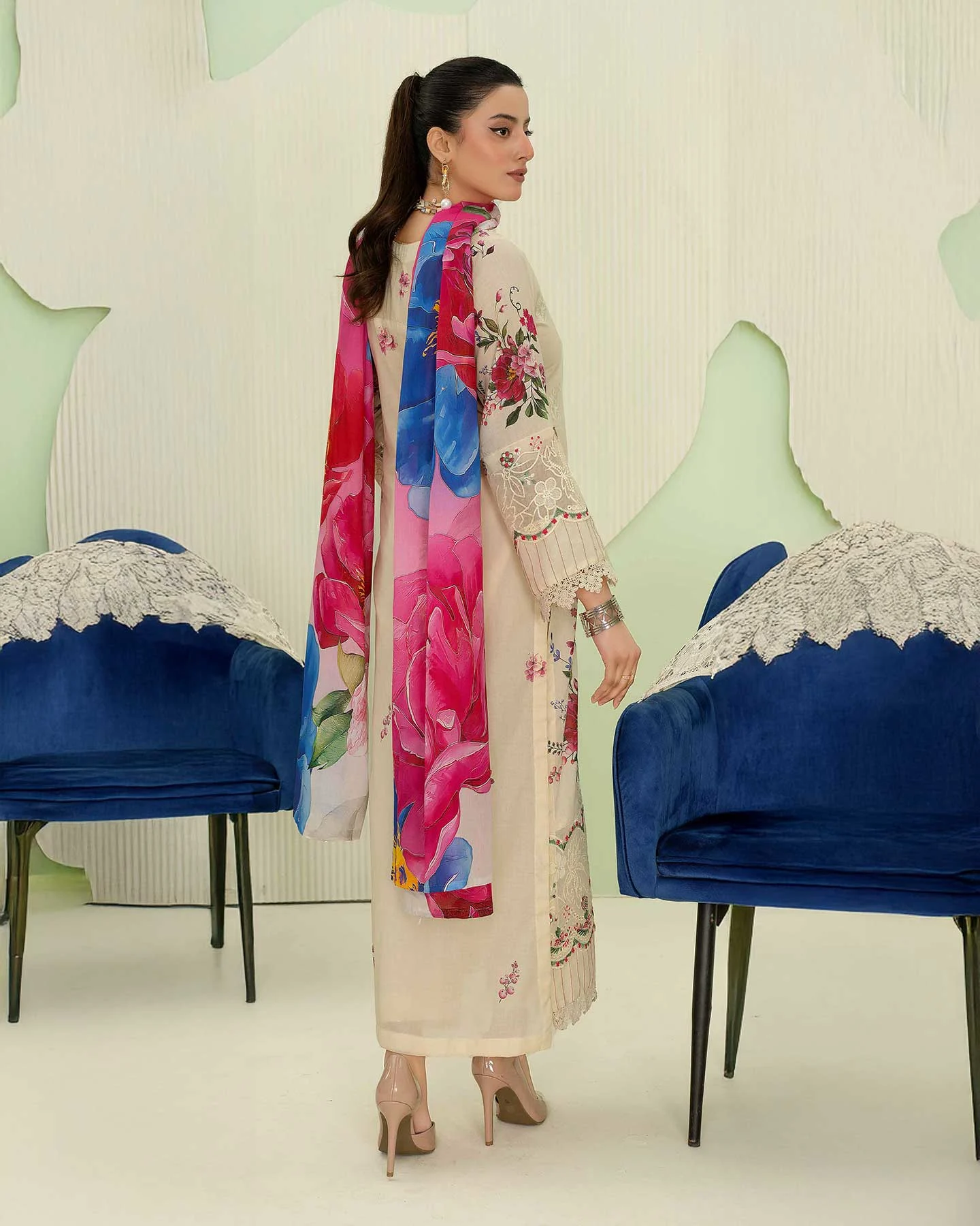 Unstitched 3Pc Premium Embroidered Lawn Dress Aalaya Signature D-04 - Image 3