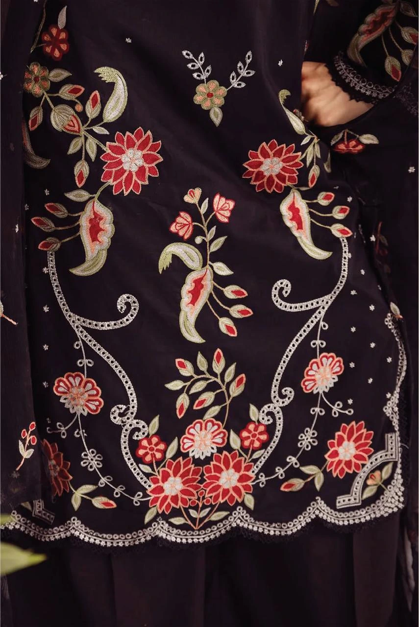 Unstitched 3Pc Embroidered Luxury Lawn Dress Shamiyana Khoobsurat by Nur 3400 - Image 3