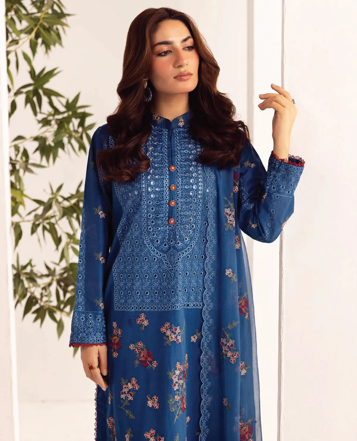 Unstitched 3Pc Embroidered Luxury Lawn Dress Shamiyana Khoobsurat by Nur 3403 - Image 3