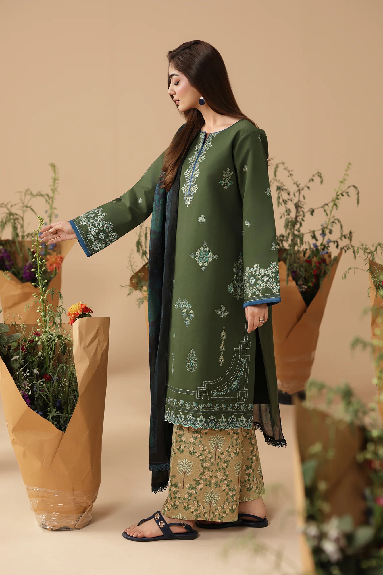 Unstitched 3Pc Embroidered Lawn Dress Jahaan by RajBari RBJ 07 - Image 2