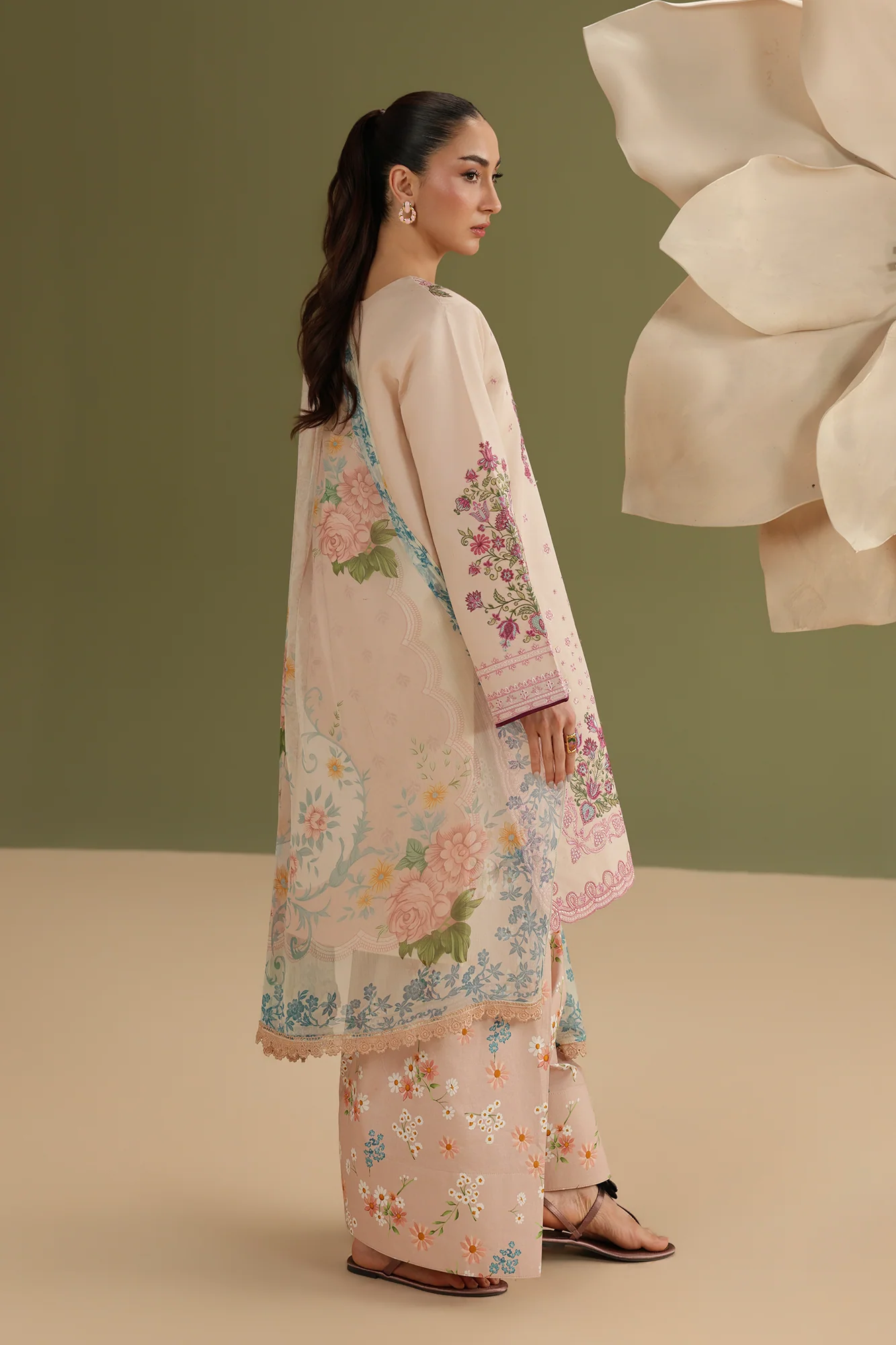 Unstitched 3Pc Embroidered Lawn Dress Jahaan by RajBari RBJ 08 - Image 5
