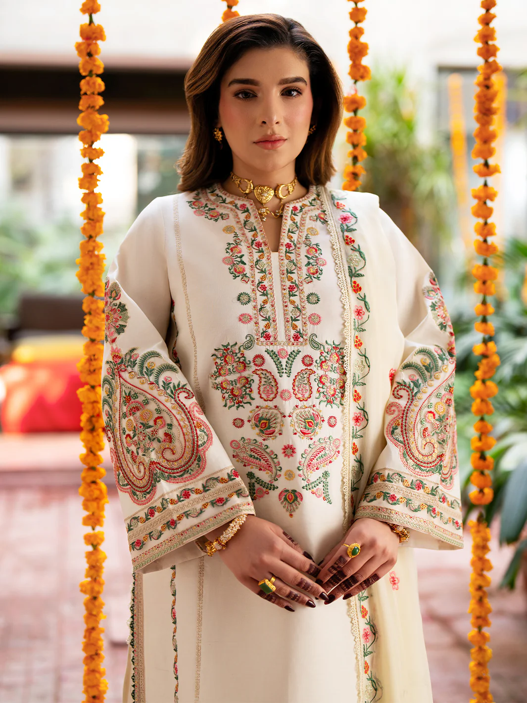 Unstitched 3Pc Embroidered Lawn Dress Satrangi by Mahnur ST07 - Image 4